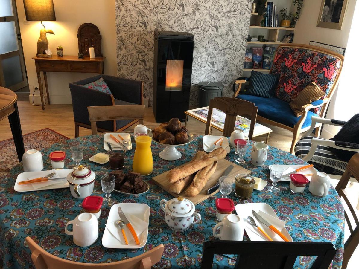 Bed and Breakfast Les 3 Echoppes Charge Zewnętrze zdjęcie